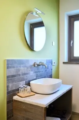 Basic Tek Büyük veya İki Ayrı Yataklı Oda
