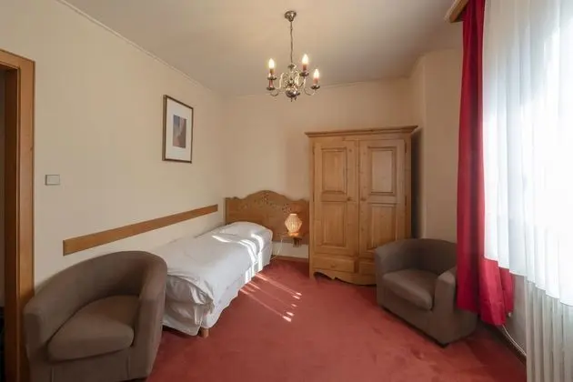 Standard Üç Kişilik Oda