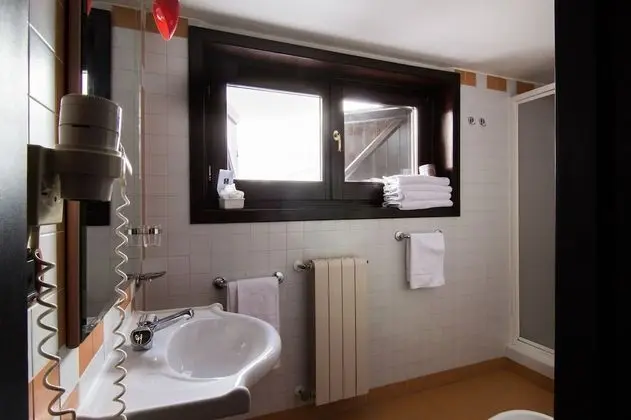 Comfort Tek Büyük Yataklı Oda, Dağ Manzaralı