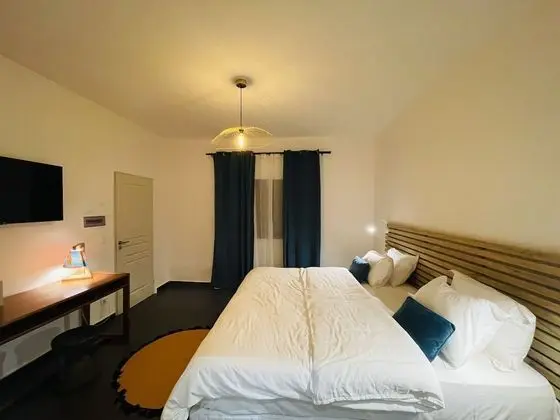 Deluxe Tek Büyük Yataklı Oda