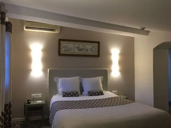 Üç Kişilik Oda