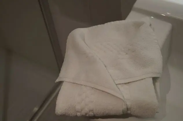 Tek Büyük Yataklı Oda (vue Eglise)