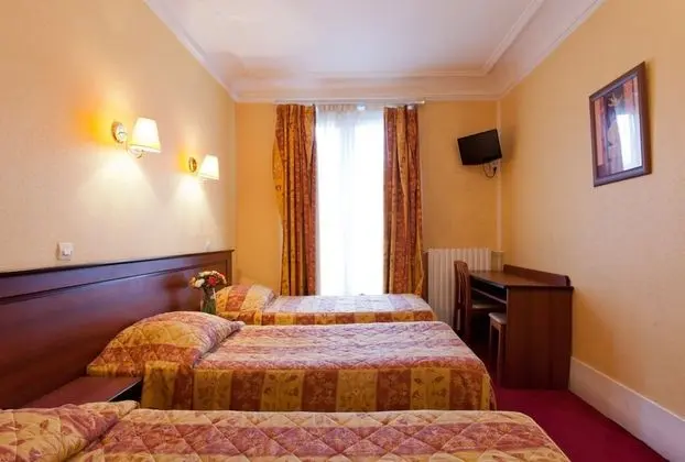 Üç Kişilik Oda