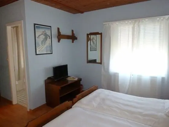 Family Oda, Dağ Manzaralı