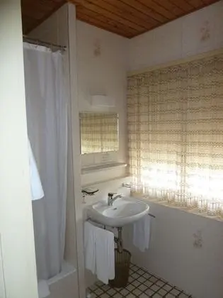 Tek Büyük veya İki Ayrı Yataklı Oda, Dağ Manzaralı