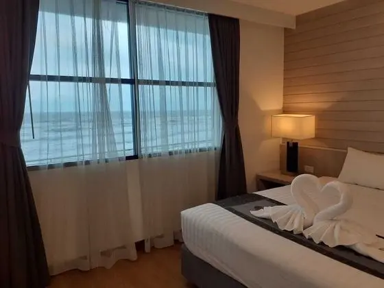 Deluxe Seaview