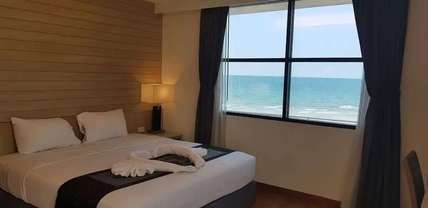 Deluxe Seaview