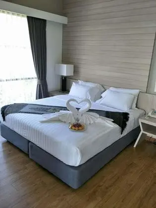 Deluxe Seaview