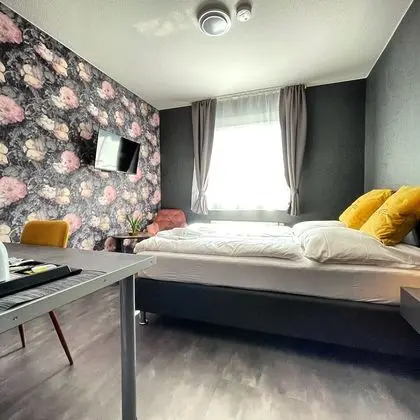 Classic Tek Büyük Yataklı Oda