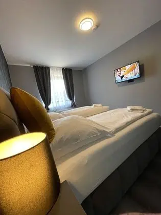 Classic Tek Büyük Yataklı Oda