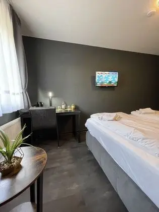 Classic Tek Büyük Yataklı Oda