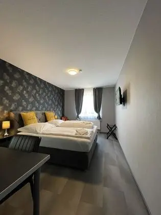 Classic Tek Büyük Yataklı Oda