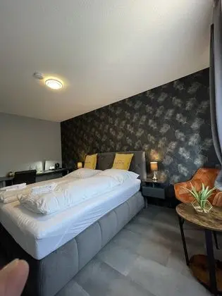 Classic Tek Büyük Yataklı Oda