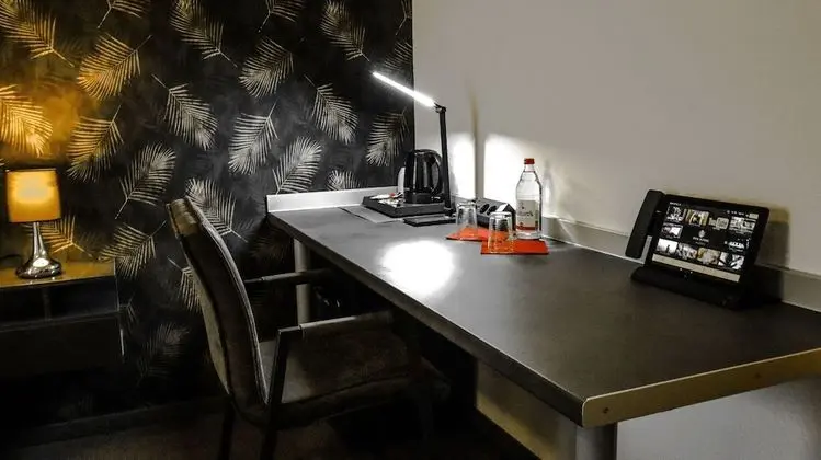 Classic Tek Büyük Yataklı Oda