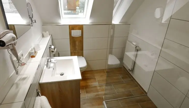 Classic Tek Büyük Yataklı Oda