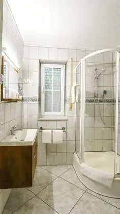 Classic Tek Büyük Yataklı Oda