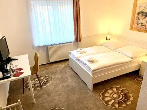 Economy Tek Büyük Yataklı Oda