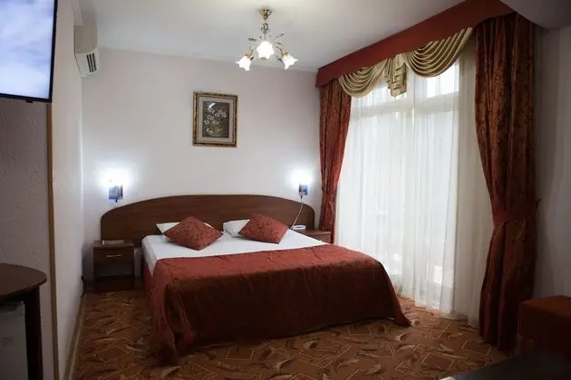 Comfort Tek Büyük veya İki Ayrı Yataklı Oda