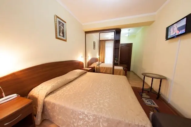 Standard Tek Büyük veya İki Ayrı Yataklı Oda, Balkon