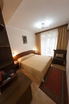 Standard Tek Büyük veya İki Ayrı Yataklı Oda, Balkon