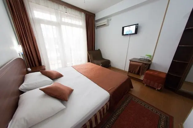 Standard Tek Büyük veya İki Ayrı Yataklı Oda, Balkon