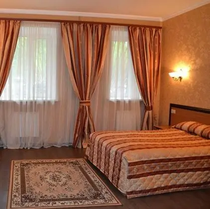Comfort Tek Büyük Yataklı Oda
