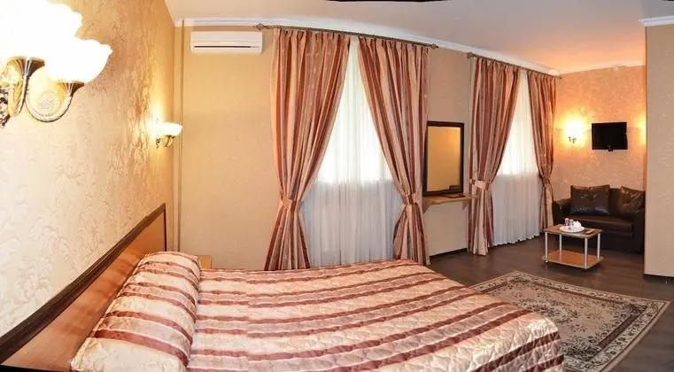 Comfort Tek Büyük Yataklı Oda