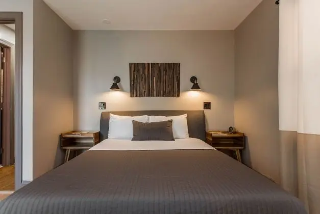 Chic 3 BR CONDO