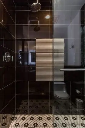 Chic 3 BR CONDO