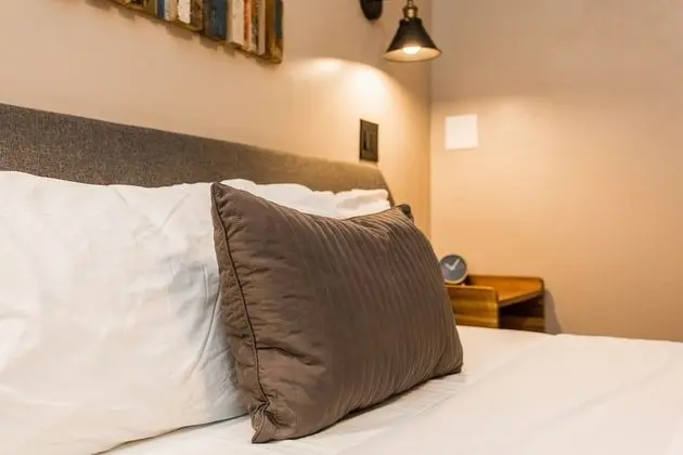 Deluxe Tek Büyük Yataklı Oda, 1 Tek Kişilik Yatak