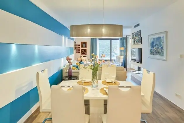 Apart Daire (Luxury Two Bedroom Apartment with Sea)