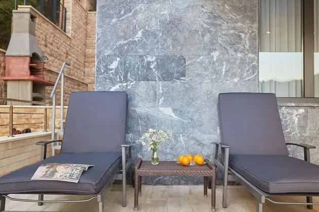 Apart Daire (Luxury Two Bedroom Apartment with Sea)