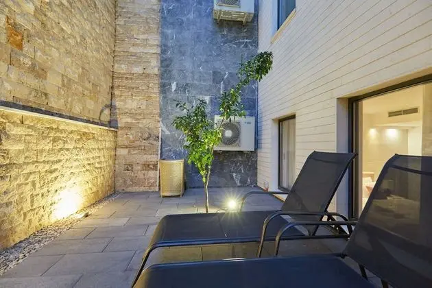 Apart Daire (Luxury Two Bedroom Apartment with Sea)