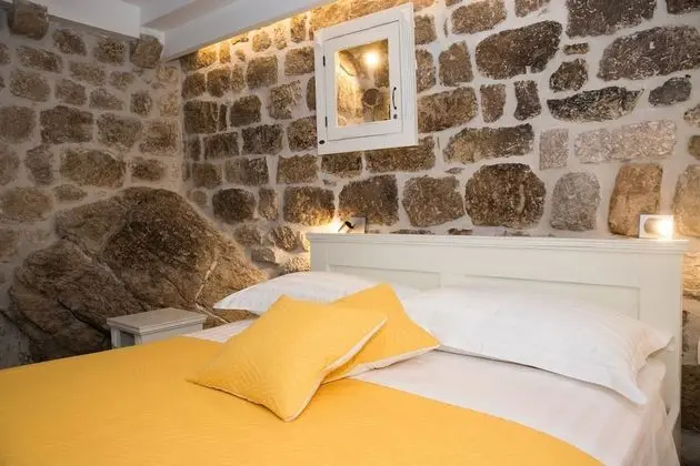 Basic Stüdyo, 1 En Büyük (King) Boy Yatak