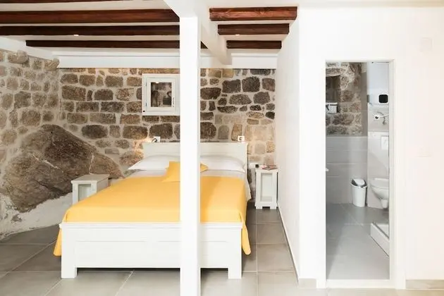 Basic Stüdyo, 1 En Büyük (King) Boy Yatak