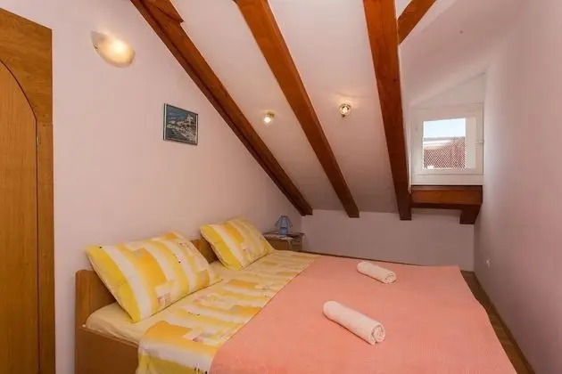 Comfort Tek Büyük veya İki Ayrı Yataklı Oda