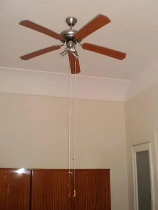 Tek Büyük Yataklı Oda, Ortak Banyo