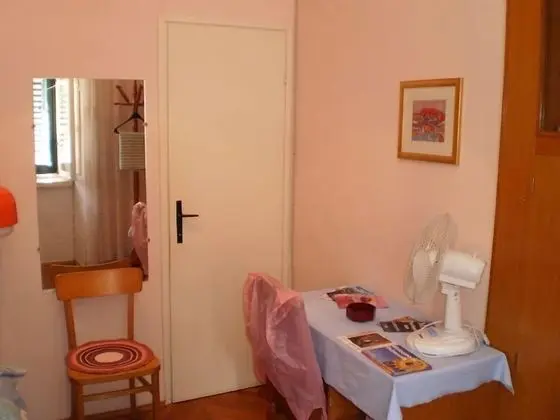 Tek Kişilik Oda, Ortak Banyo