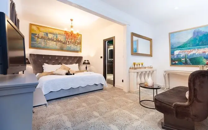 Superior Double Room First Floor (Zamanjina 12)