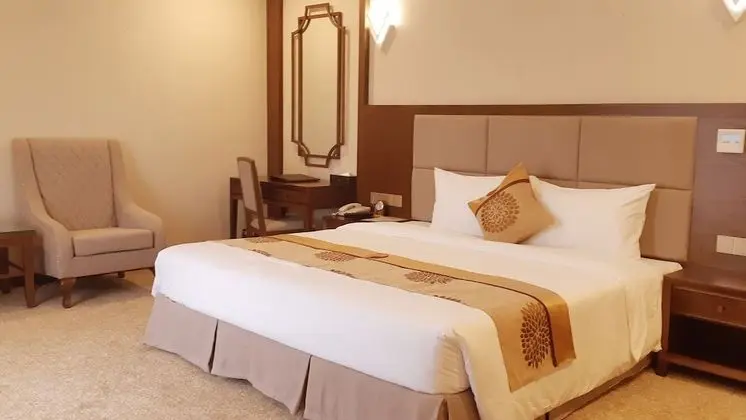 Deluxe Tek Büyük Yataklı Oda, Balkon, Tepe Manzaralı