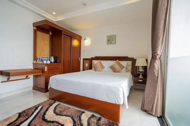 Deluxe Tek Büyük Yataklı Oda, Şehir Manzaralı