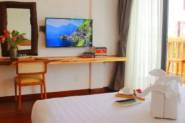 Deluxe Tek Büyük Yataklı Oda, Balkon, Şehir Manzaralı