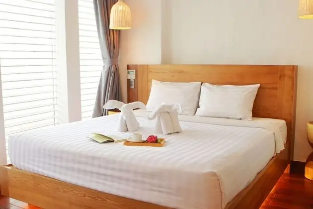 Deluxe Tek Büyük Yataklı Oda, Balkon, Şehir Manzaralı