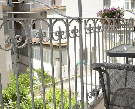 Superior Süit, Balkon