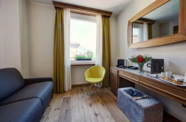 Deluxe Tek Büyük veya İki Ayrı Yataklı Oda, Balkon