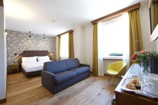 Deluxe Tek Büyük veya İki Ayrı Yataklı Oda, Balkon