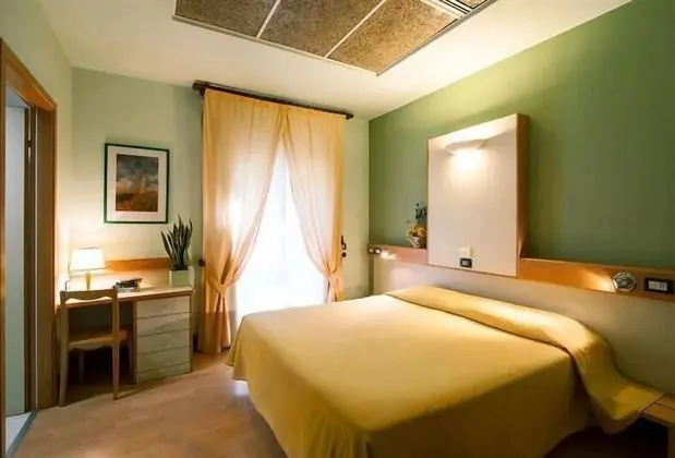 Superior Tek Büyük veya İki Ayrı Yataklı Oda