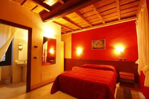 Tek Büyük Yataklı Oda, 1 Çift Kişilik Yatak