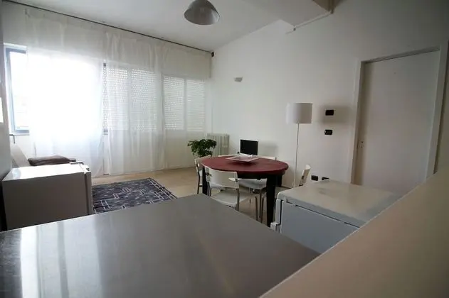 Apart Daire, 1 Yatak Odası, Küçük Mutfak
