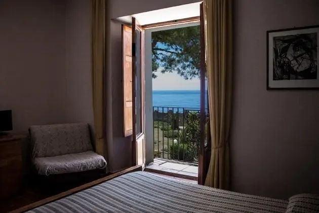 Tek Büyük Yataklı Oda, Balkon, Deniz Manzaralı